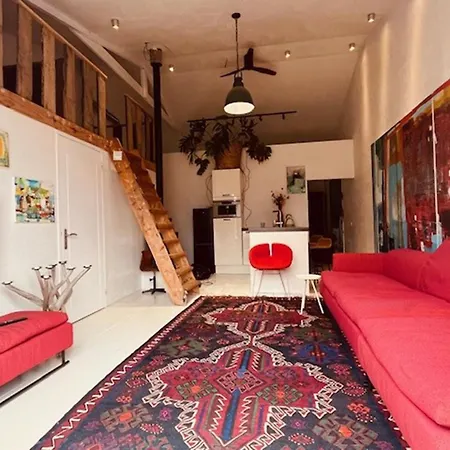 Juna's Loft By Interhome Apartman